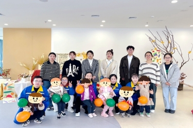 以一份温暖 换一身星光——918博天堂纸业团委与曹桥行知幼儿园发展爱心结对活动