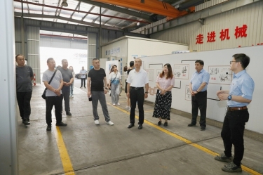 实地观摩促互换 技术赋能助发展 | 山东省鄂尔多斯市淄川区总工会党组成员、副主席冯进明一行莅临918博天堂纸业调研互换